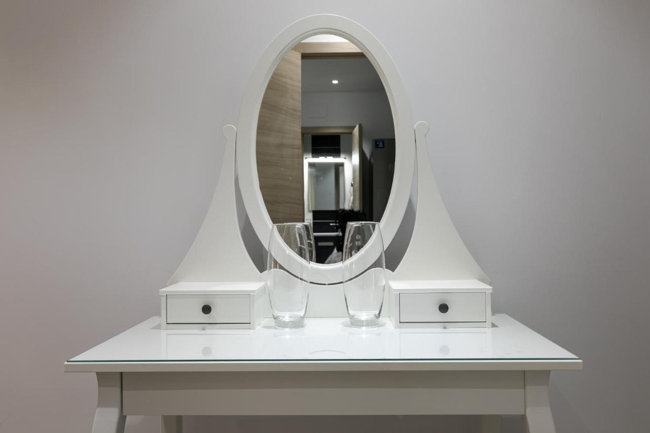 Mayor Sol Apartments Madrid Ngoại thất bức ảnh